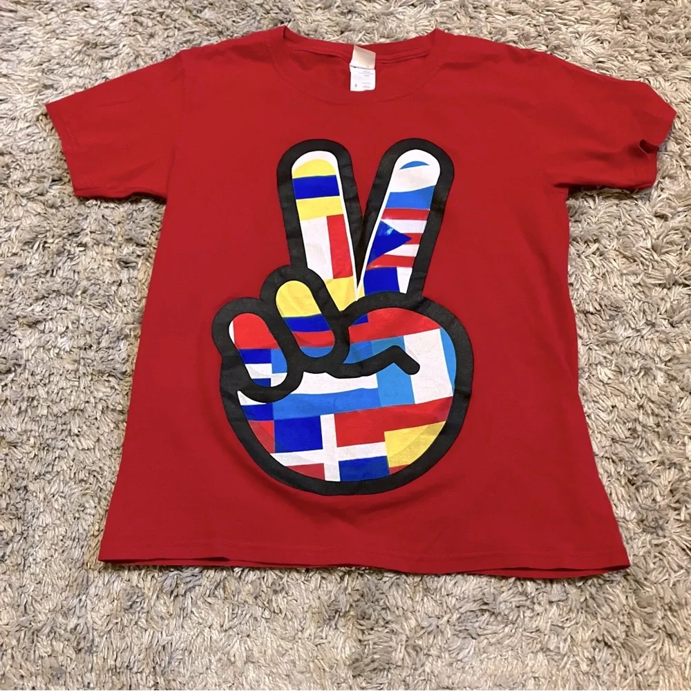 Boys Fruit of The Loom Peace T-Shirt Small - Picture 1 of 4